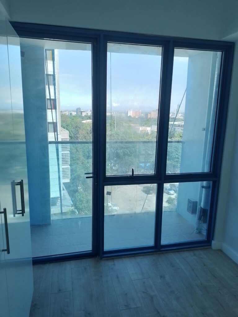 38 Park Ave Cebo IT Park_Bedroom Room with Balcony_1 Bedroom