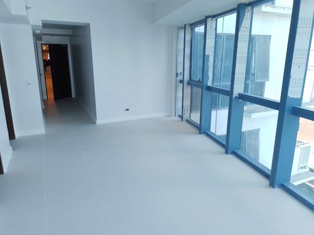 38 Park Ave Cebo IT Park_Living Room with Full Height facing main door_1 Bedroom