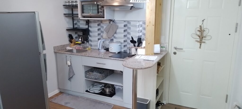 amani grand residences 1 bedroom kitchen