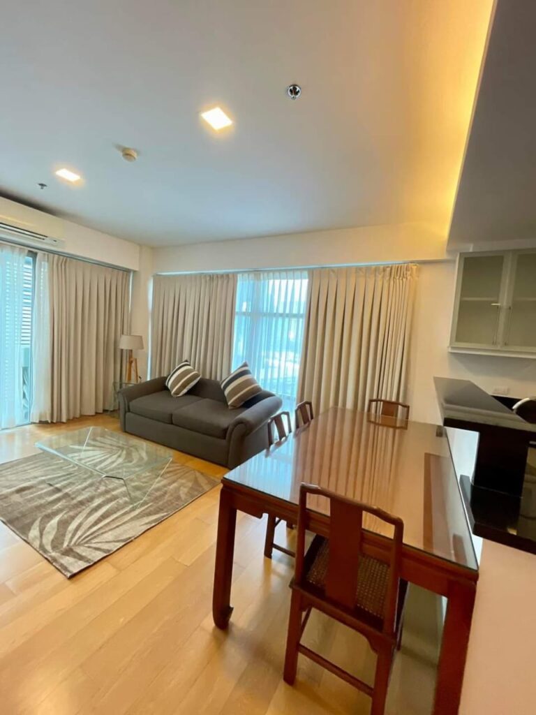 For Rent | 1 Bedroom Park Point | 75sqm | Ayala Center | Cebu Business Park 14 Park point_living room_1